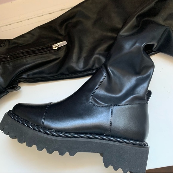 Vince Camuto Melleya Over The Knee Boot Sz 6M - Picture 5 of 9